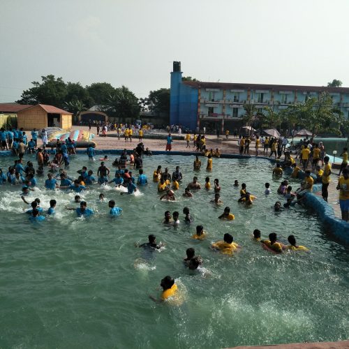 44662668_1878531068904910_651786047654461440_n